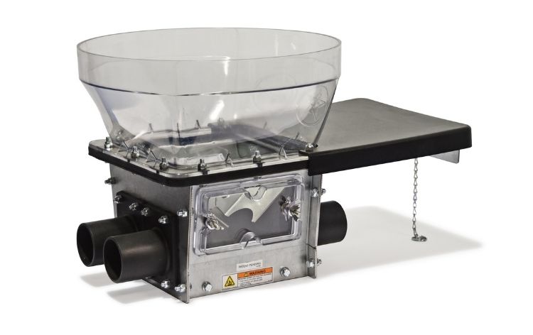 AGCO’s Cumberland Brand Wins AE50 Award for New Feed System  